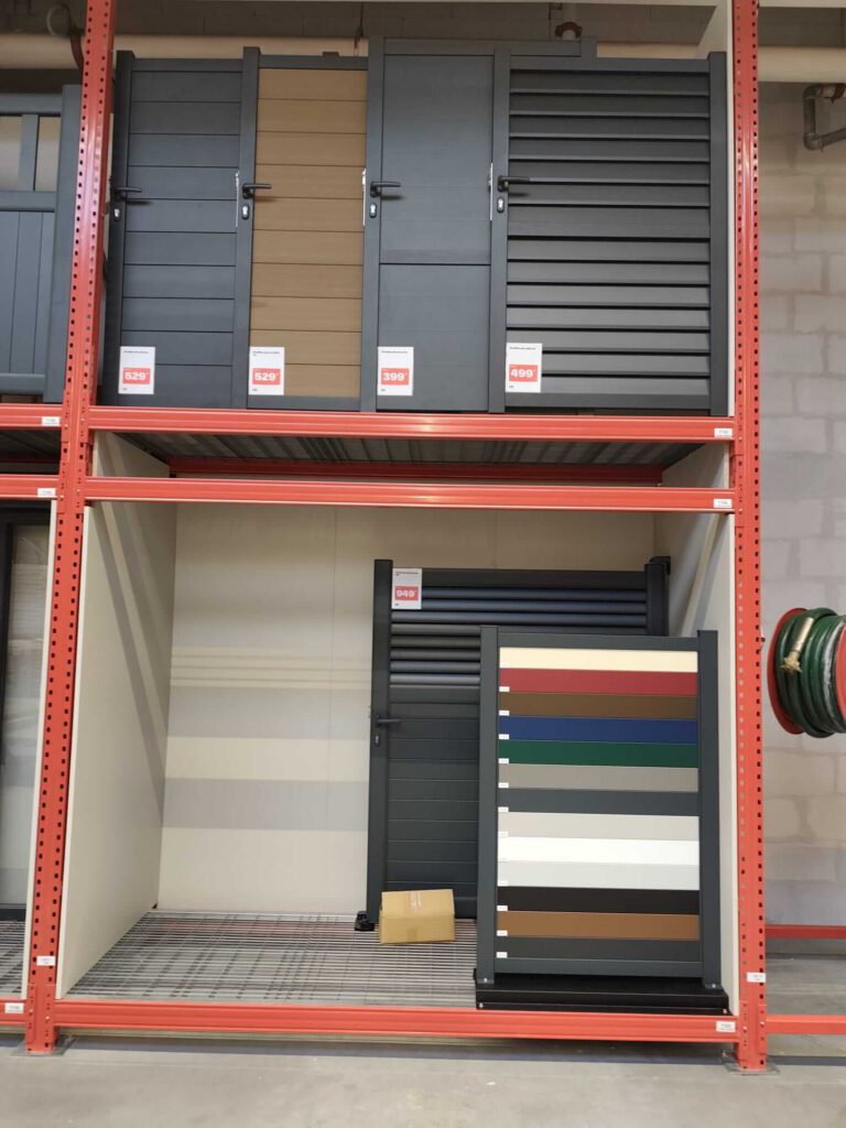 Présentation de portails aluminium et nuancier de finitions chez Brico Dépôt Le Havre